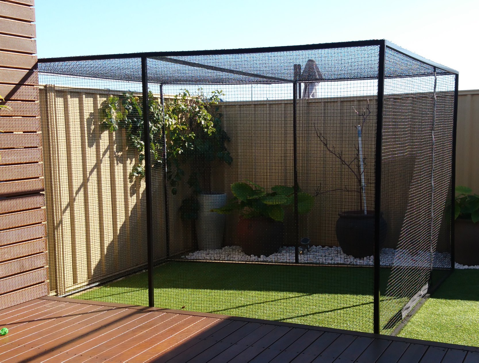 Large size freestanding enclosure in Beeliar. Cat Enclosures Perth